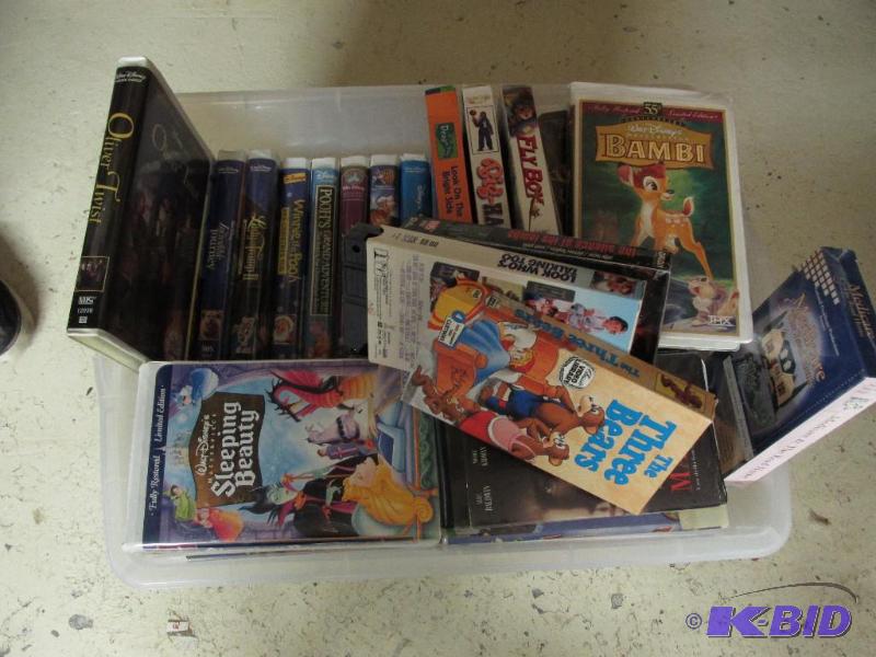 Large Group of VHS Family Movies