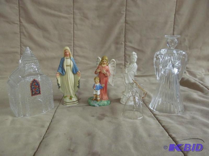 figurines