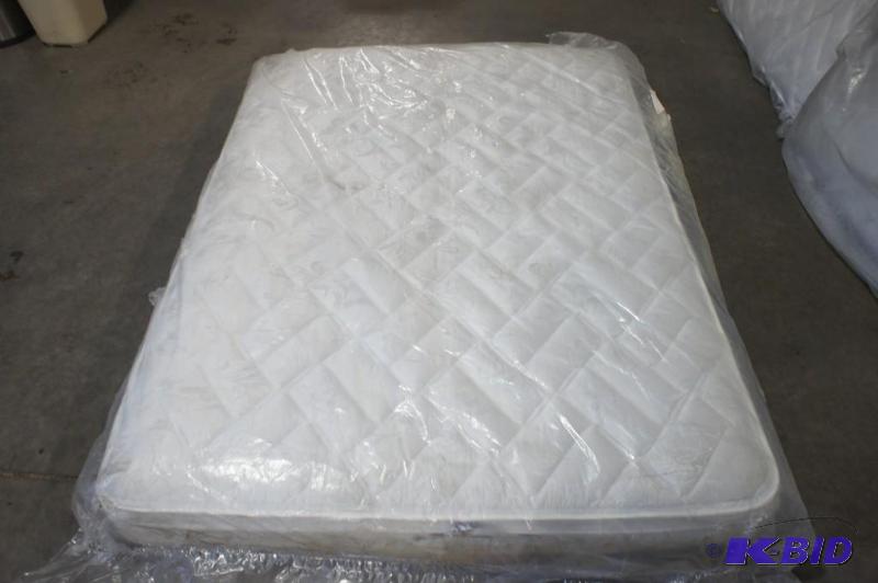 Serta Craigmont Full Mattress. MSRP $319. Dir...