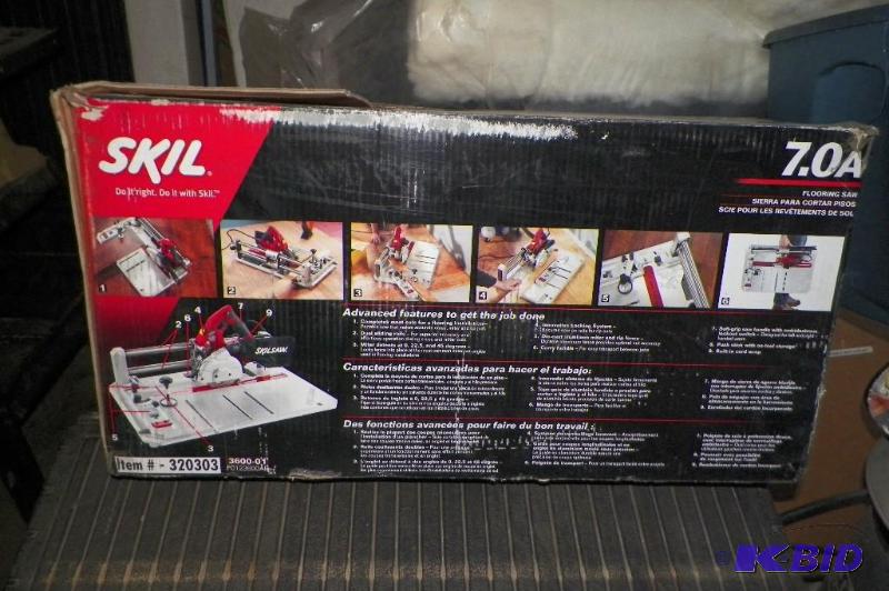 lot 40 image: Skil 7.0 Flooring Saw