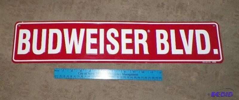 lot 9 image: Budweiser Sign