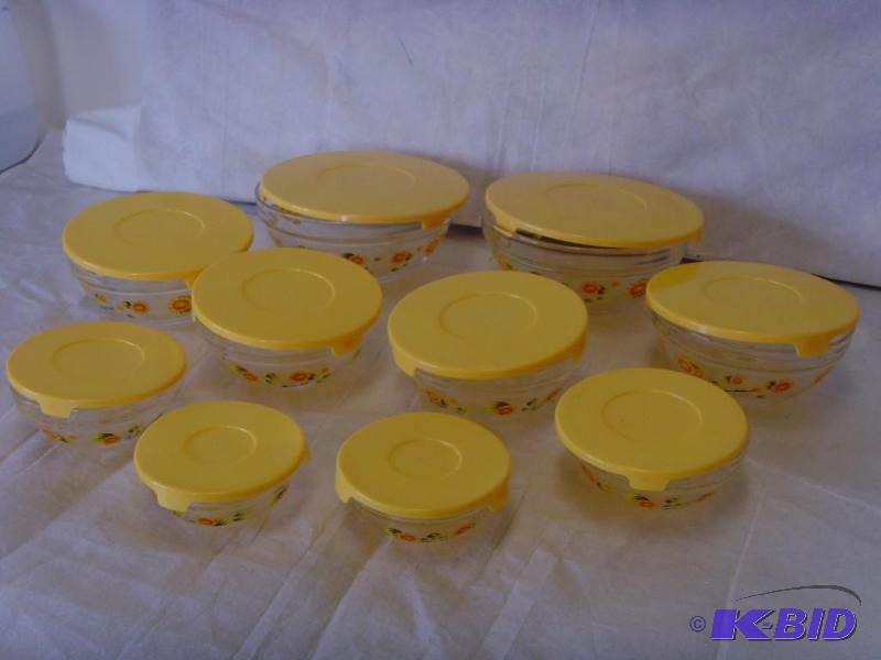 lot 110 image: 20 Piece Sunflower Glass Bowl Set