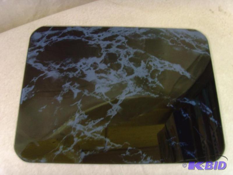 lot 14 image: Black Marble Cutting Board