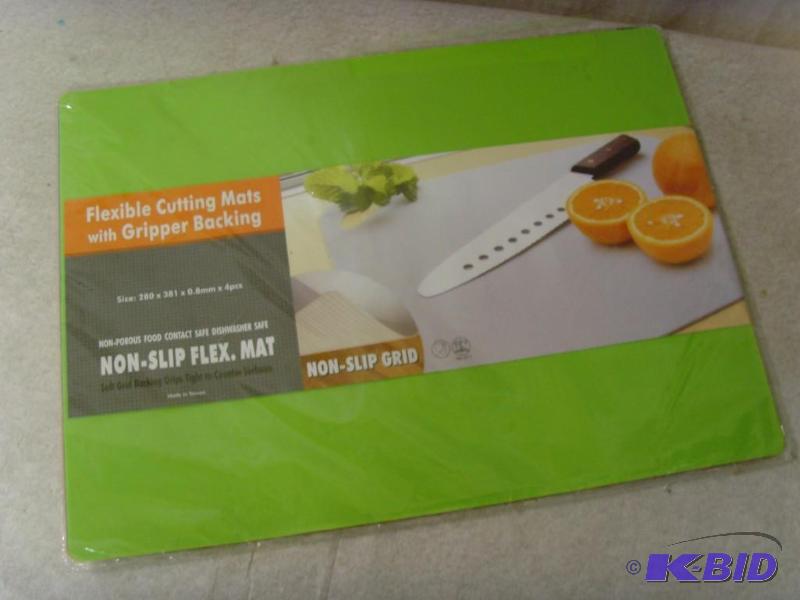 lot 16 image: Flexible Non-Slip Cutting Mats