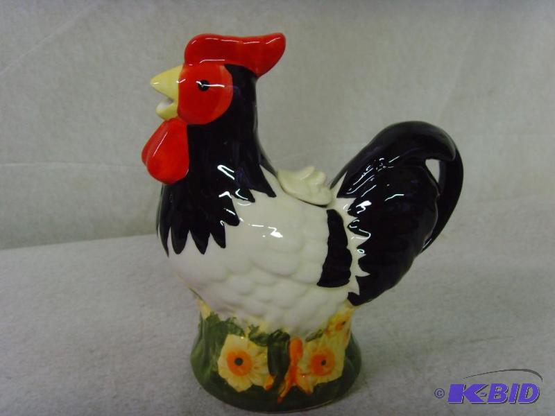 lot 39 image: Rooster Teapot Collectible