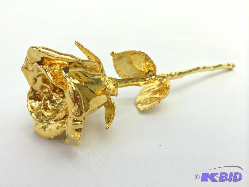 lot 2 image: 24 CT Gold  Dipped Forever Rose 