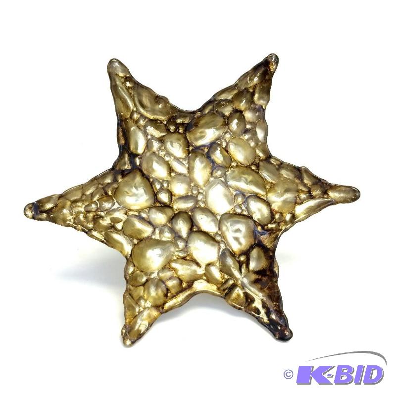lot 24 image: Brillent Northern Star Dish hand painted glass