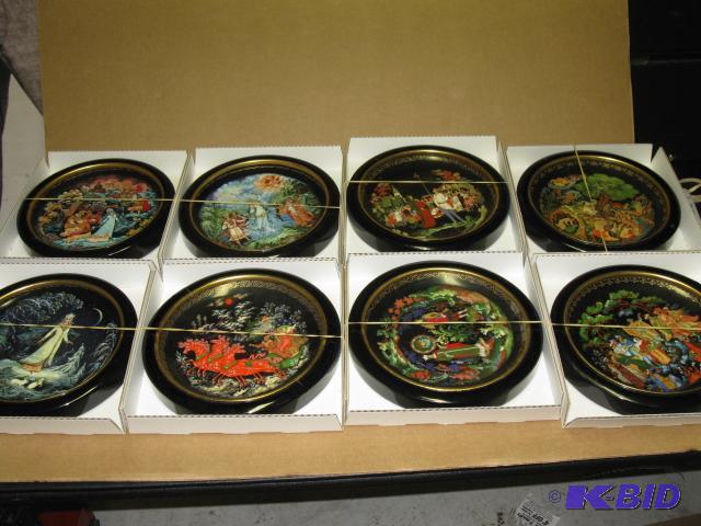 World Plates, qty 8...
