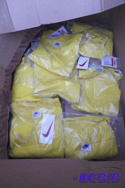 Lot of 20 Adult Name Brand Shirts