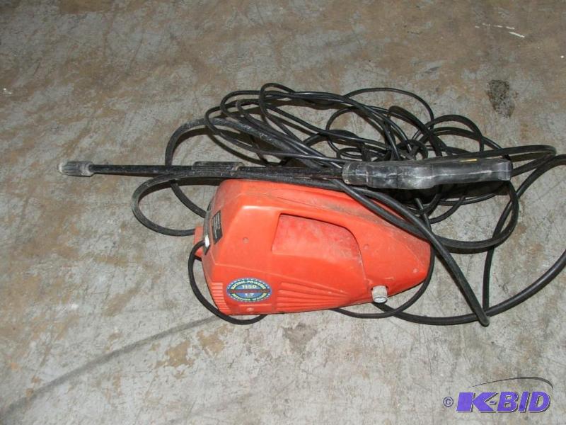 Generac electric pressure washer, plugged in ...
