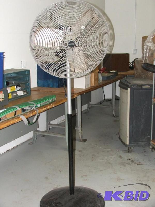 Fasco 24&quot pedestal fan, tested working c...