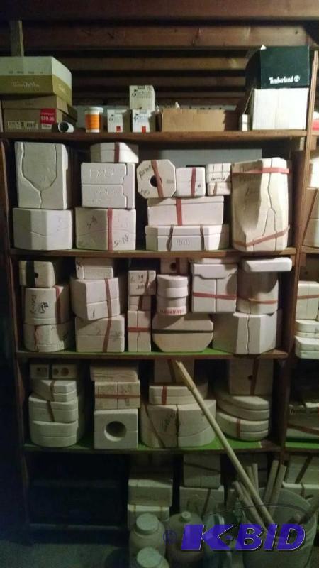 Large lot of aprox 500 (correction from 300, ...
