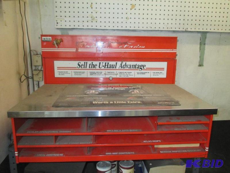 Uhaul Workstation