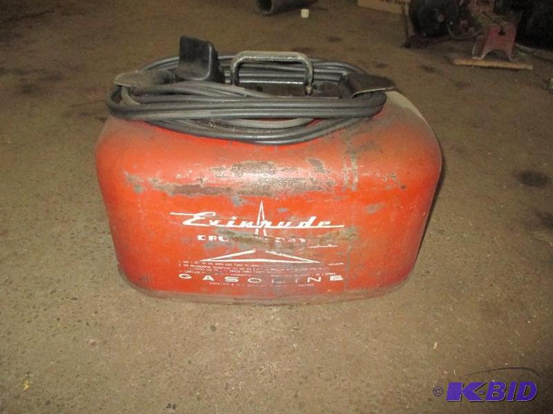 Evinrude gas can