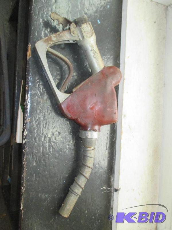 Gas pump handle