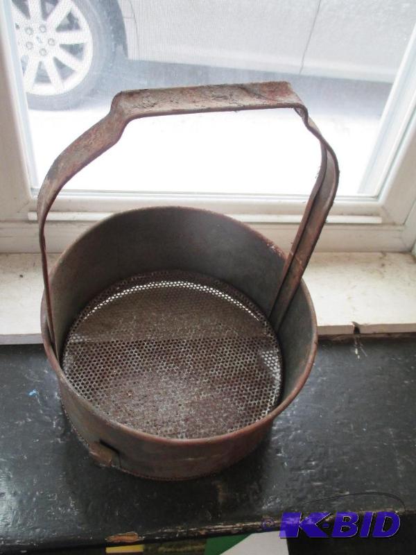 Part washer strainer basket