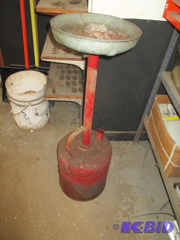 Oil dispenser
