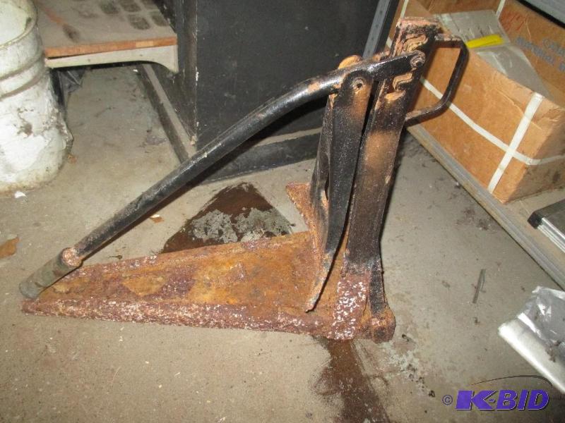Wheel remover