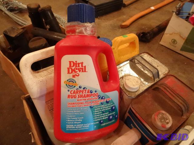 lot 118 image: Carpet Shampoo, Adhesive Remover and Paint Th...