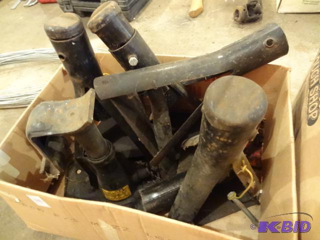 lot 119 image: Misc Jack Stands...