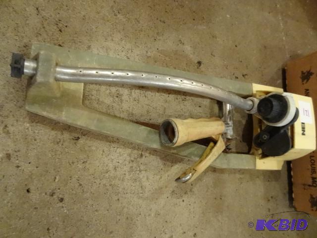 lot 121 image: Nelson Lawn Sprinkler. Spray Nozzle....
