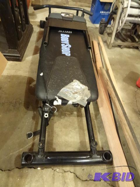 lot 131 image: Jillian Michaels Body Shop Exercise Machine....