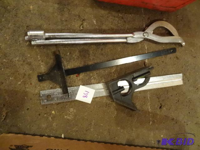 lot 138 image: Brake Pliers. Skil Saw Guide. Ruler...
