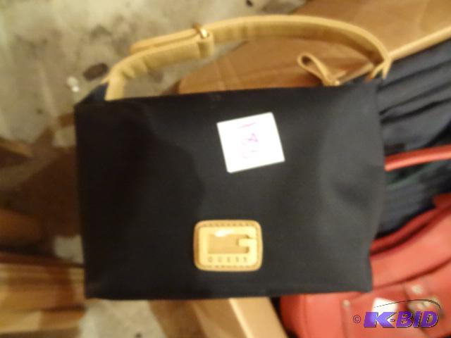 lot 183 image: Guess Womans Purse....