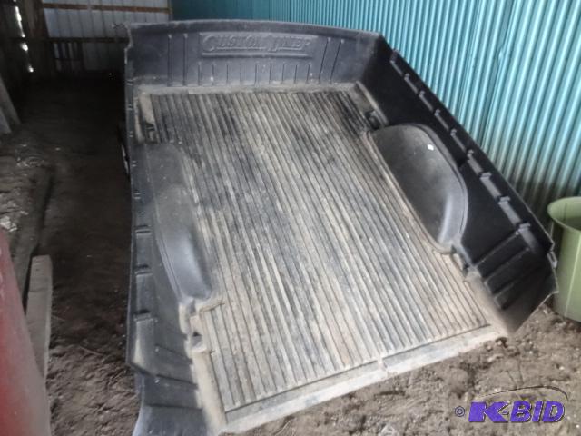 lot 238 image: Chevy 12 Ton Short Box Bed Liner. Custom Lin...