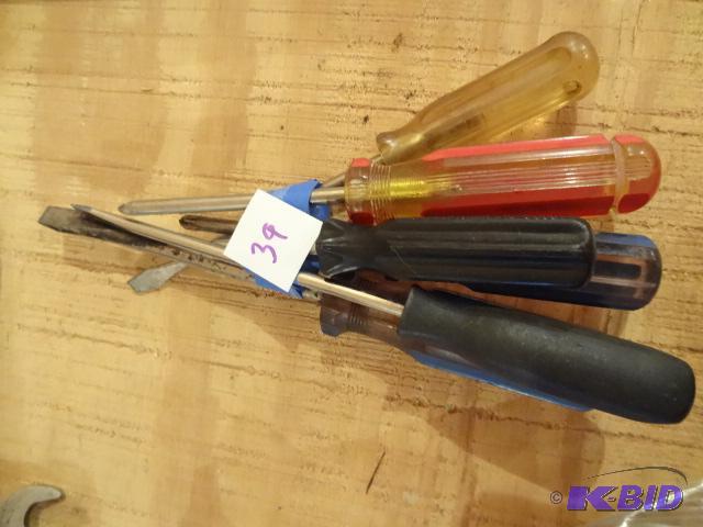 lot 39 image: Misc Screwdrivers...