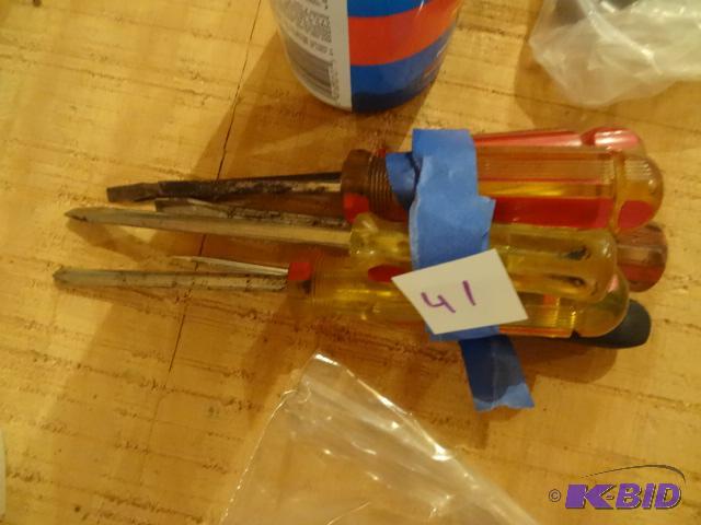 lot 41 image: Misc Screwdrivers...