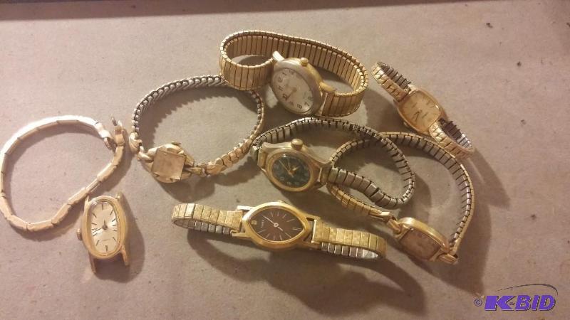 Large Lot of vintage womens watches...
