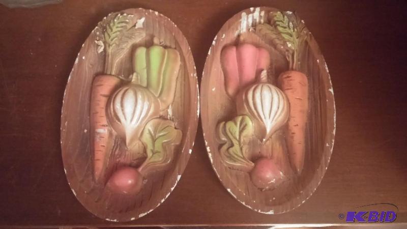 1974 Miller Studio vegetable wall hanging pla...