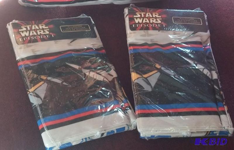 LOT OF 2 STAR WARS EPISODE 1 PILLOW CASES NEV...