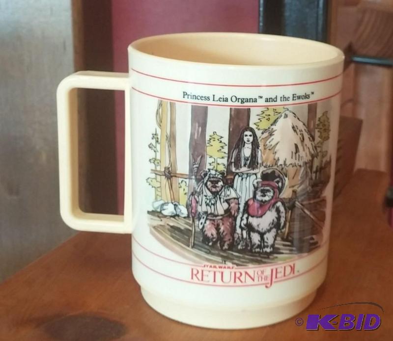 VINTAGE DEKA RETURN OF THE JEDI MUG. EWOK VIL...