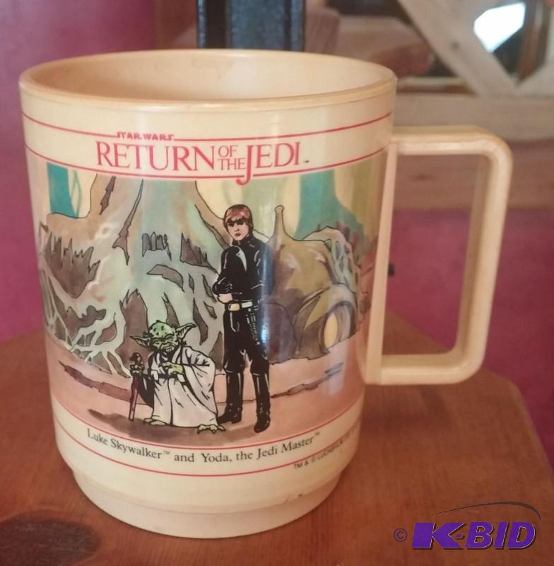 VINTAGE DEKA RETURN OF THE JEDI MUG. YODA AND...