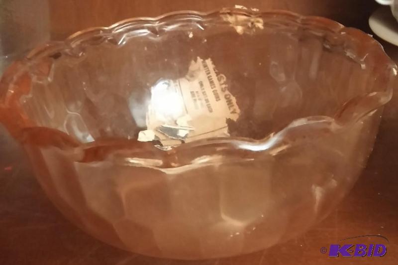 Pink Depression Glass Bowl...