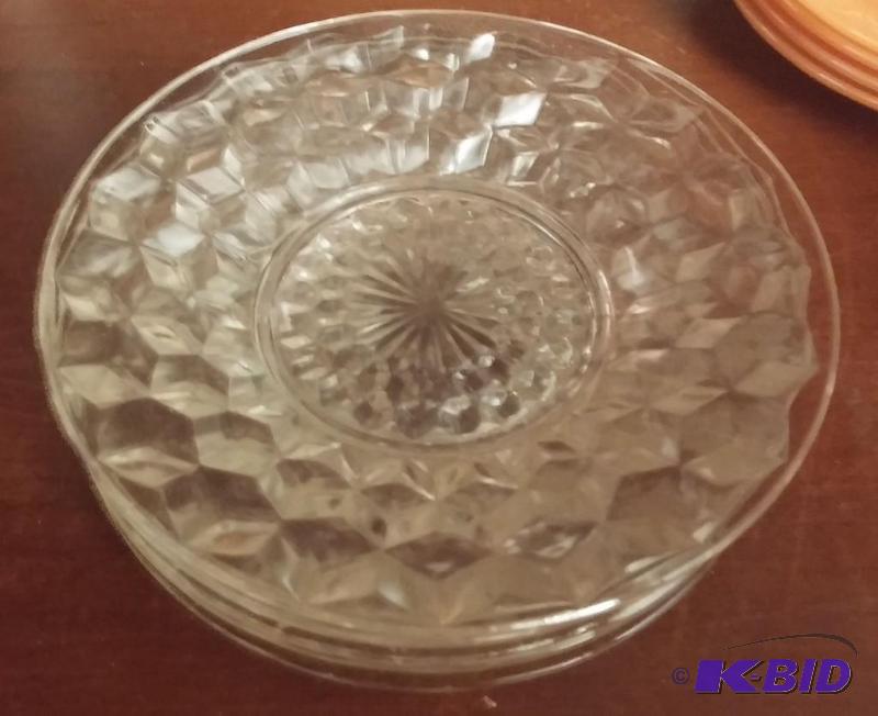 4 Vintage Pyrex glass dishes...