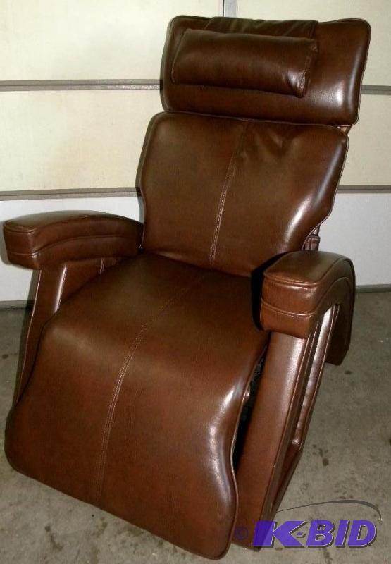 lot 31 image: Power Reclining Massage Chair, metal frame co...