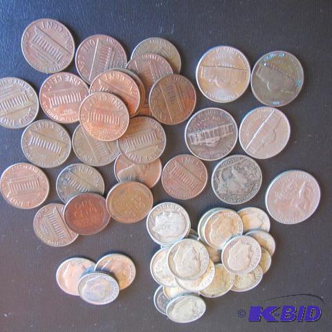 lot 261 image: Mixed Pennies, Nickels, Dimes