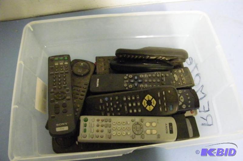 lot 112 image: Miscellaneous Remote Controls