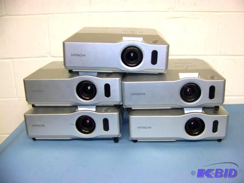 lot 46 image: (5) Hitachi, LCD Projectors for PARTSREPAIR
