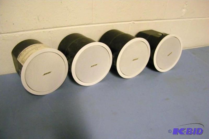 lot 58 image: (4) Bose, Model 32, In-Ceiling LoudspeakersSpeakers with Mounting Brackets