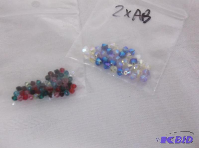 Mixture of 4mm and 3mm beads....