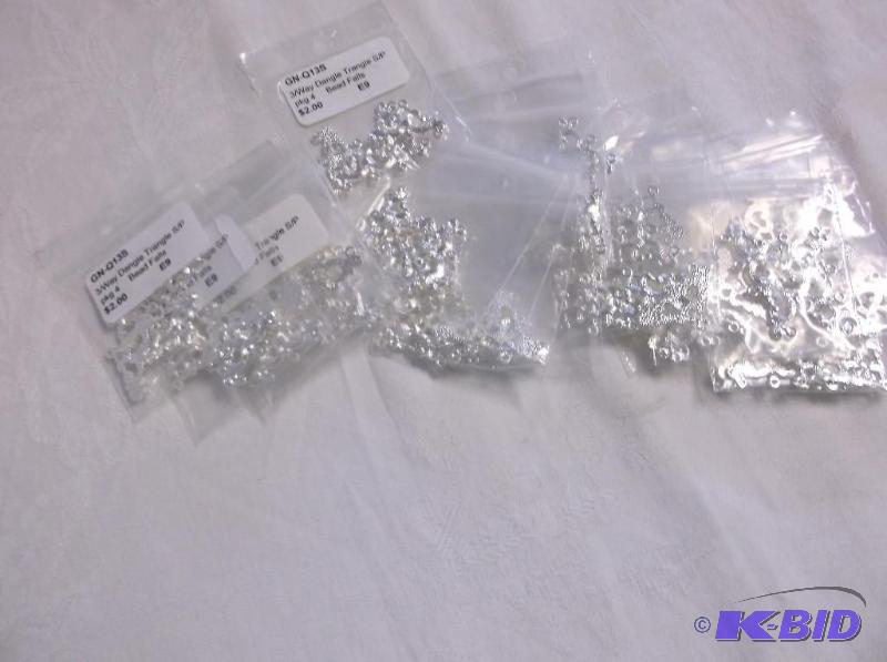 3 Way Dangle Triangle Silver....