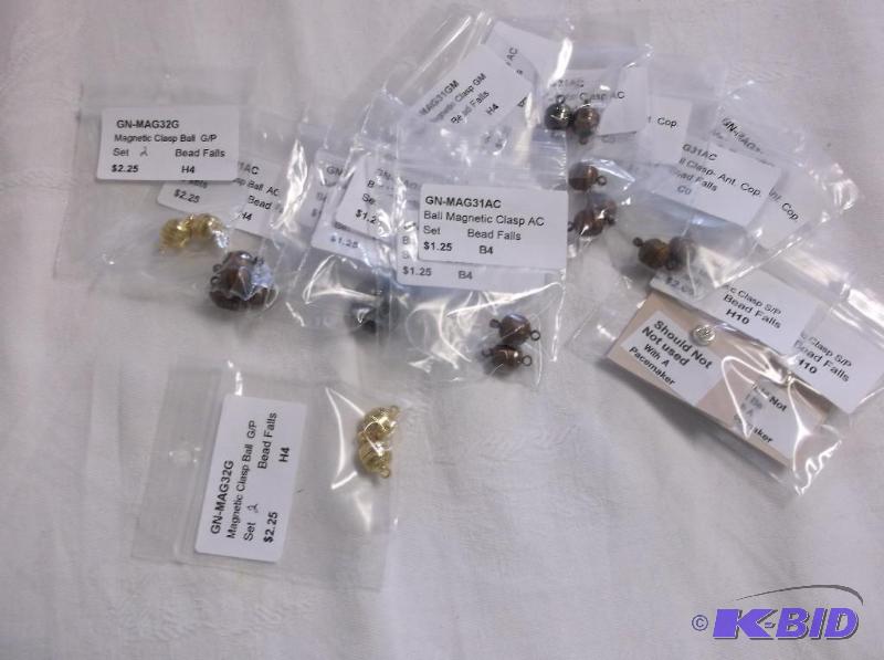 Assortment of 23 Magnetic clasps....