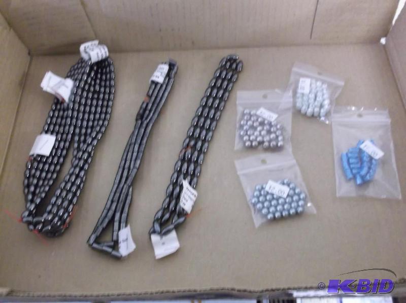 Lot with magnetic beads and assortment of oth...