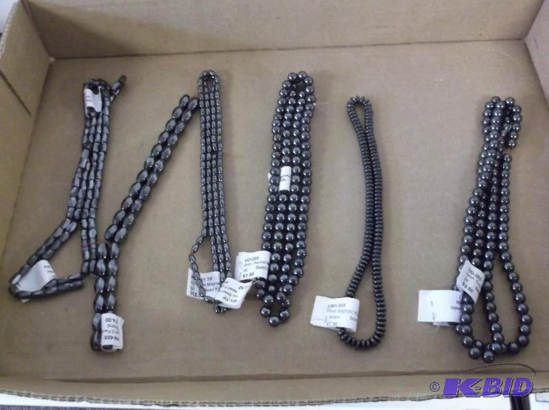 Lot with magnetic beads....