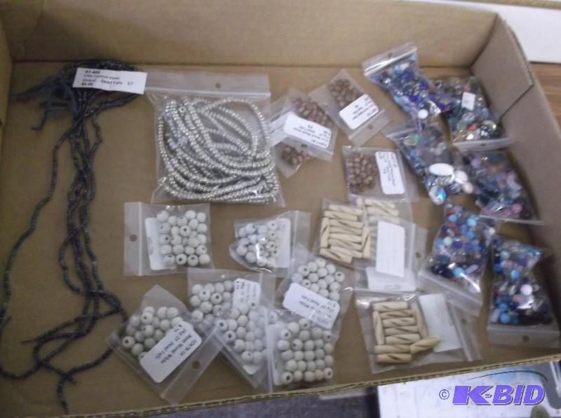 Lot with Lolite beads (various sizes) and ass...