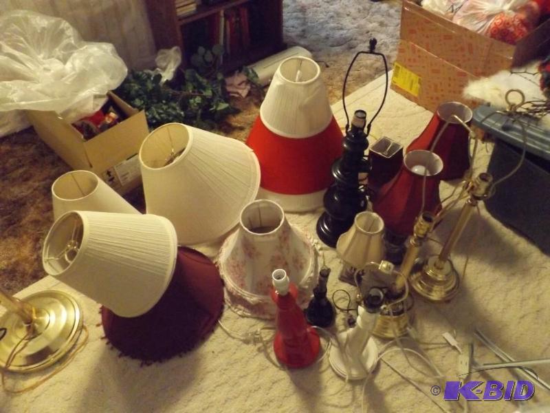 lot 101 image: lamps and lamp shades ...